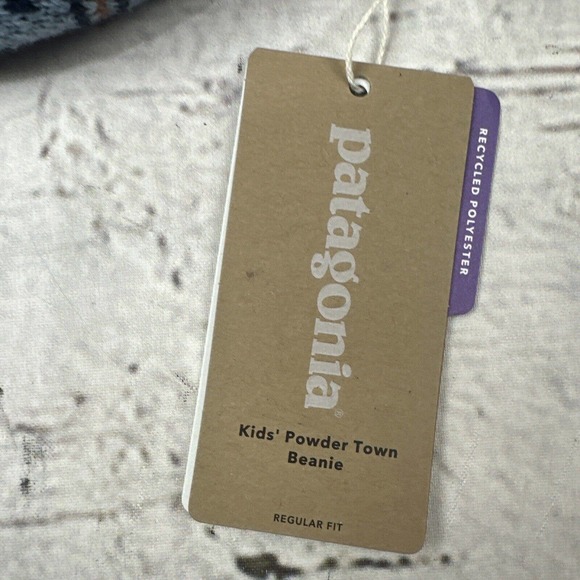Kids Patagonia Powder Town Polyester Knit Pom Beanie NWT Light Blue Navy Blue - Picture 2 of 3